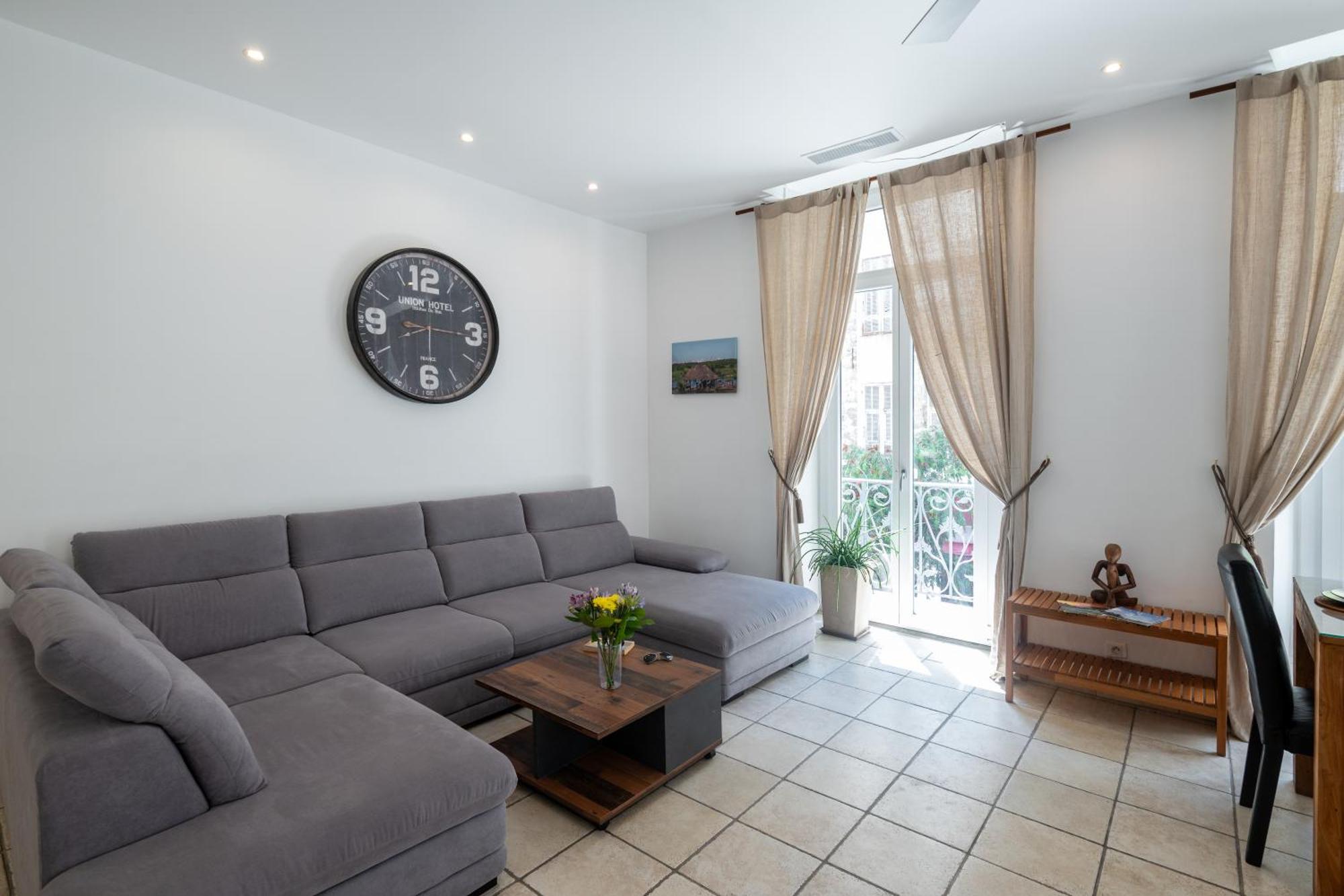 "Le Zen" By Enjoynice, Central Spacious Apartment With Airco, Beach At 10 Min Εξωτερικό φωτογραφία